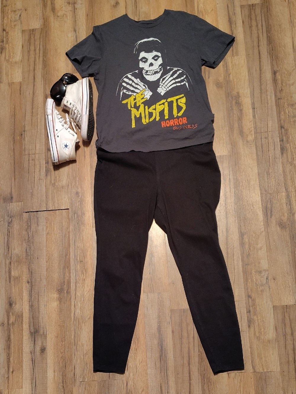Old Navy Misfits Graphic Band Tee in Charcoal with Yellow Logo